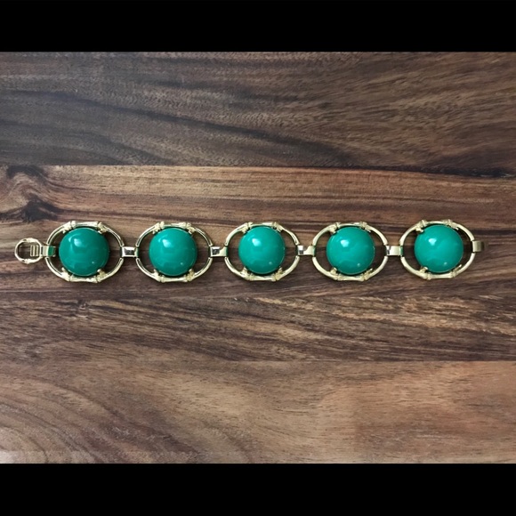 Stella & Dot Zinnia bracelet in green and gold - Picture 2 of 4